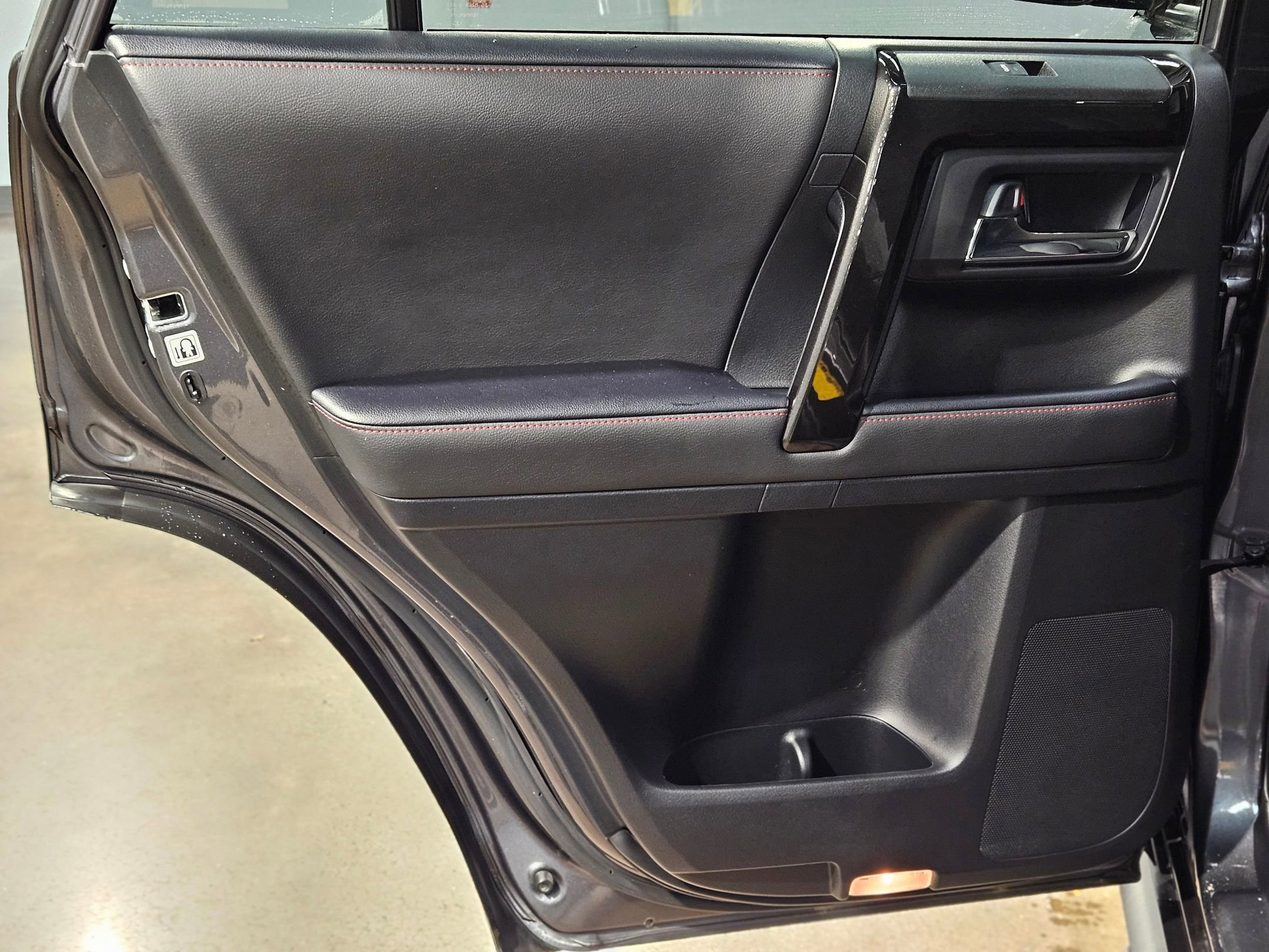 Used 2020 Toyota 4Runner TRD Off-Road Premium image 33