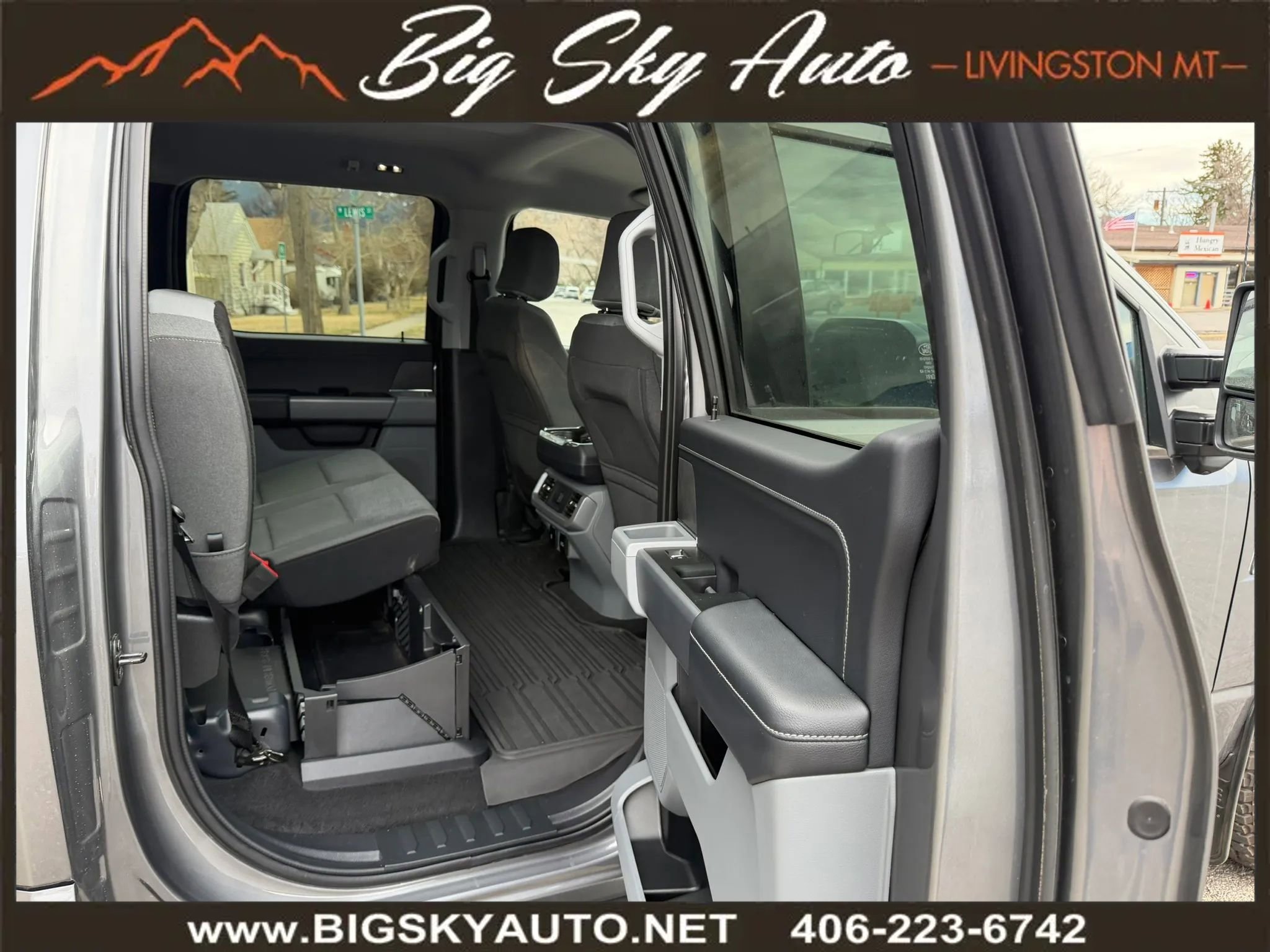 Used 2024 Ford F150 XLT w/ Mobile Office Package image 25