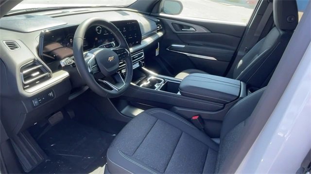 New 2026 Chevrolet Traverse LT w/ LPO, Floor Liner Package image 10