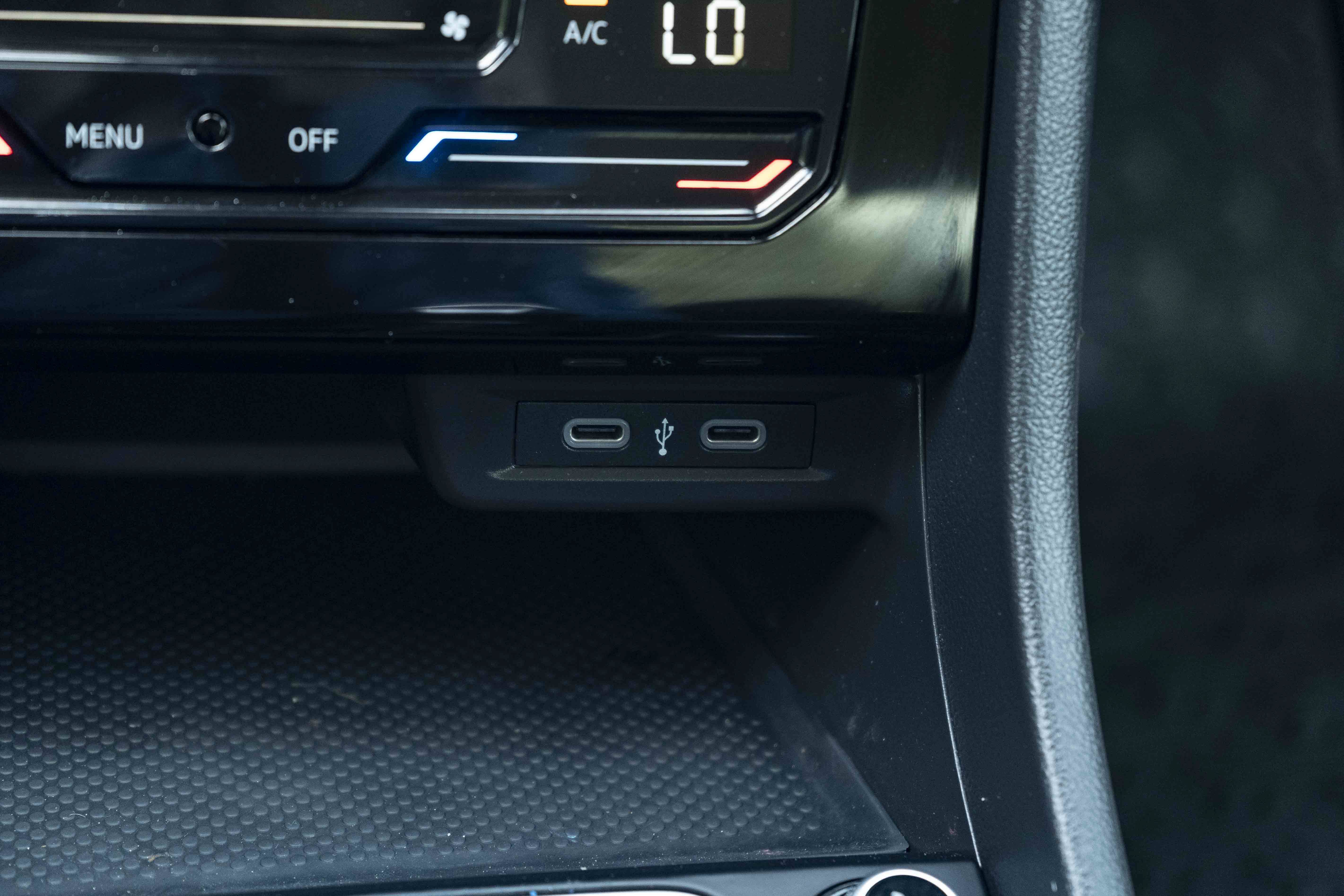 Certified 2025 Volkswagen Jetta S FWD image 31