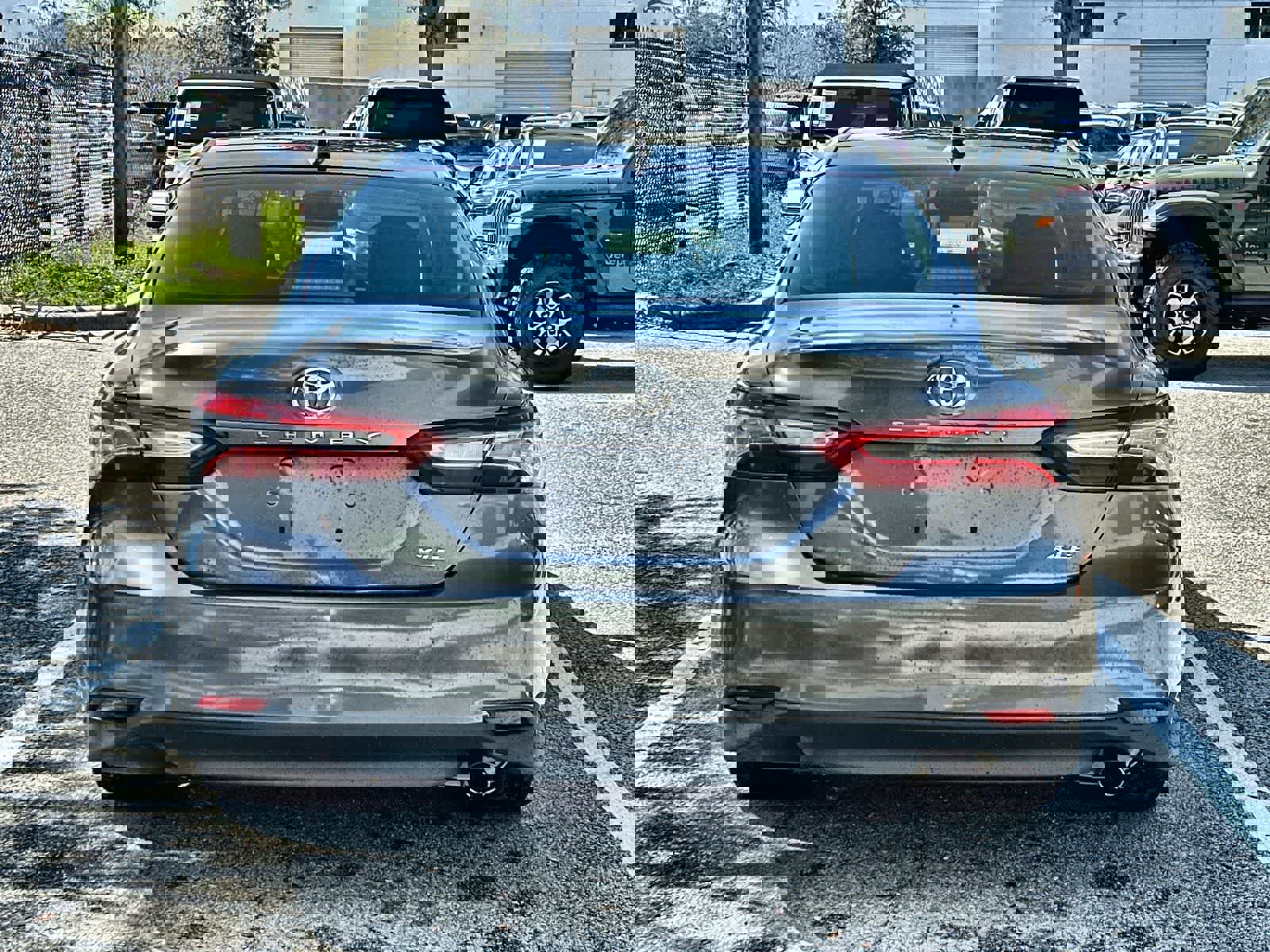 Used 2019 Toyota Camry XLE image 7