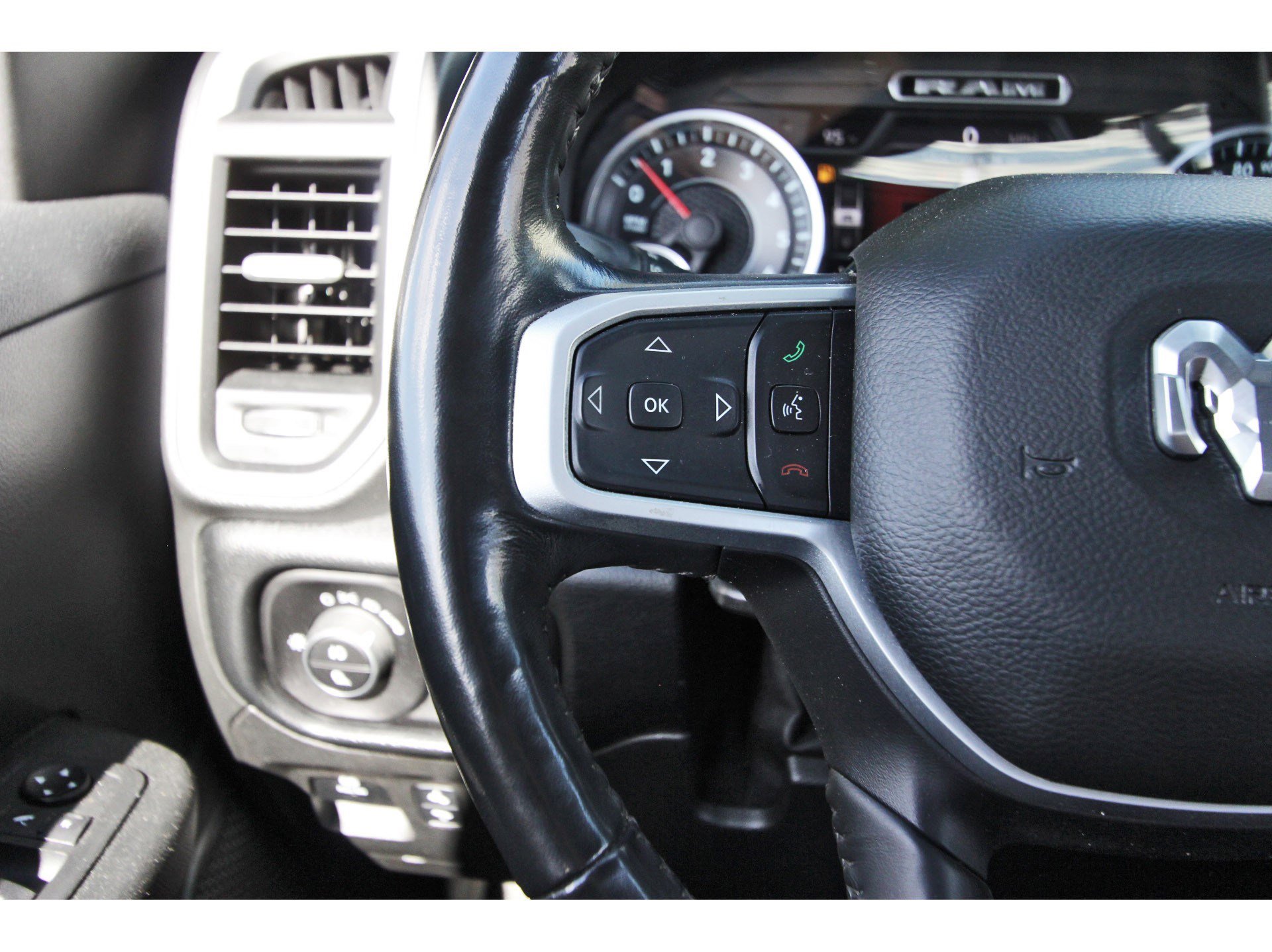 Used 2020 RAM 1500 Lone Star image 17