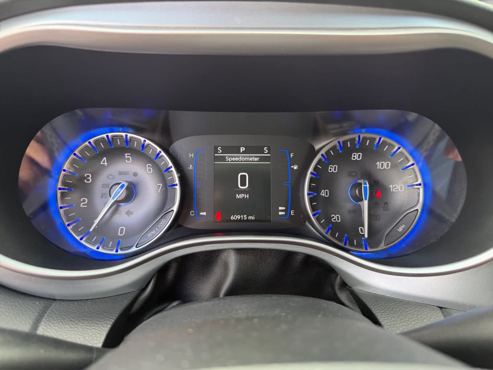 Used 2020 Chrysler Pacifica Touring w/ S Appearance Package FWD image 14