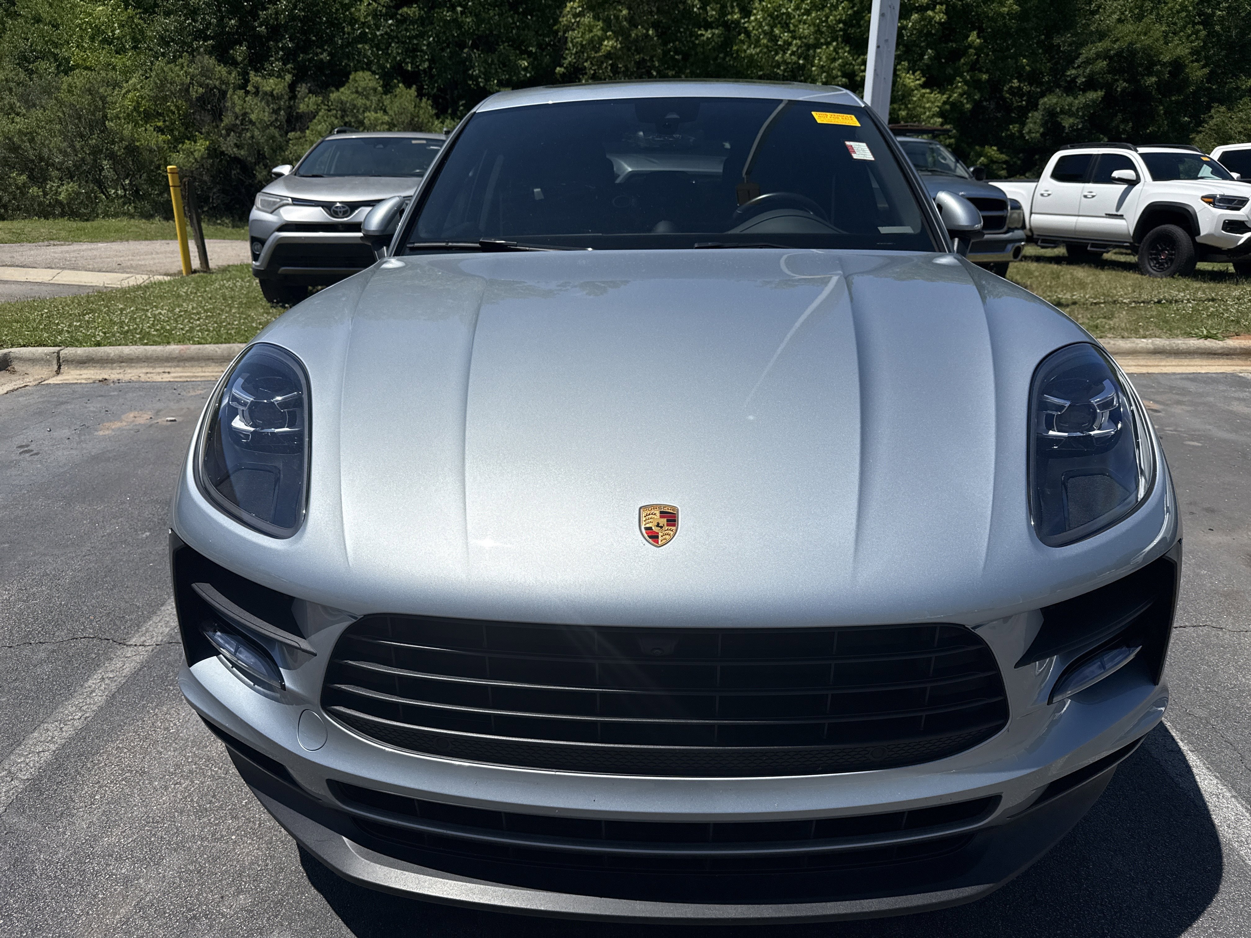 Used 2021 Porsche Macan S AWD/4WD image 3