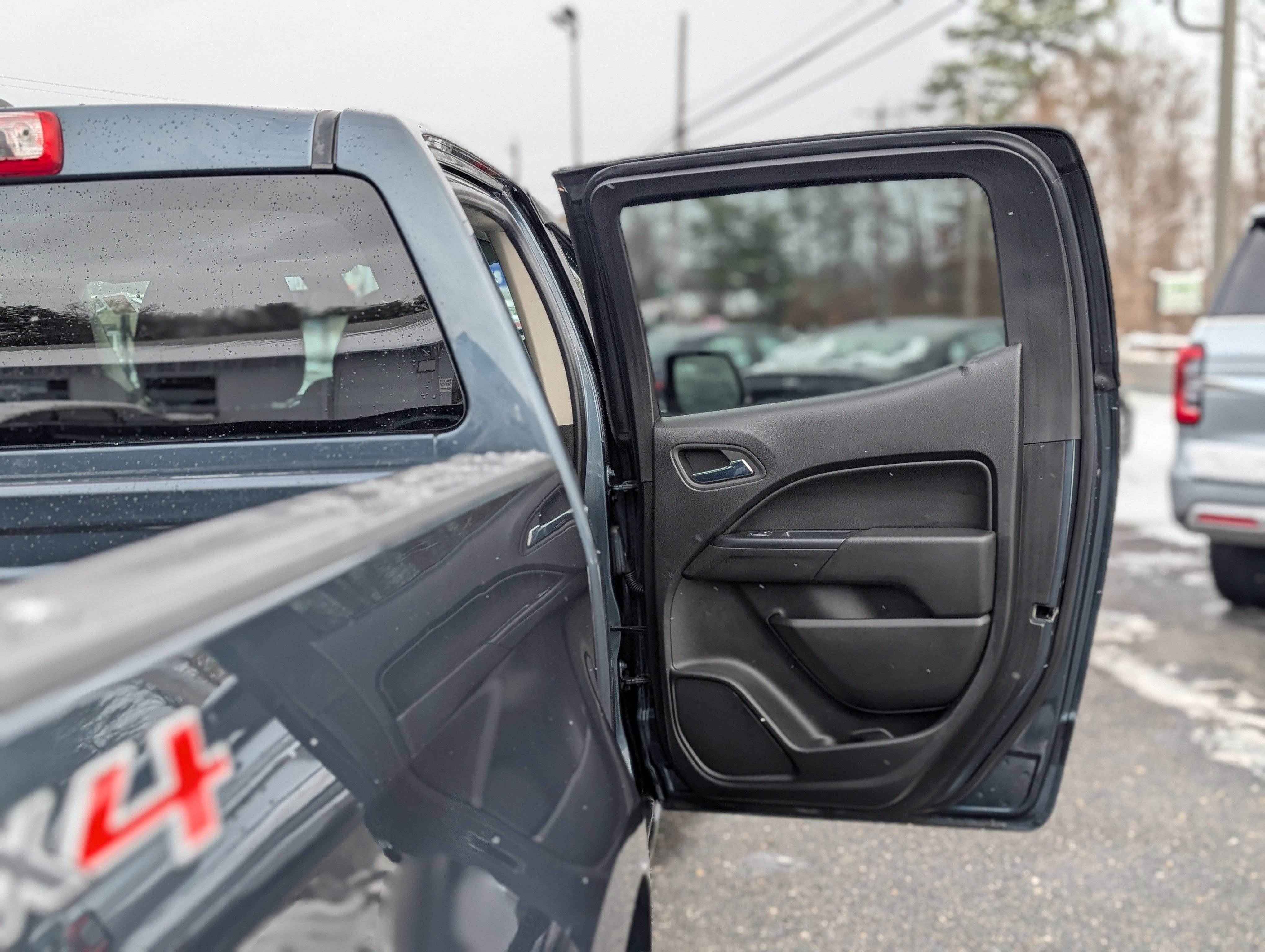 Used 2019 Chevrolet Colorado LT image 35