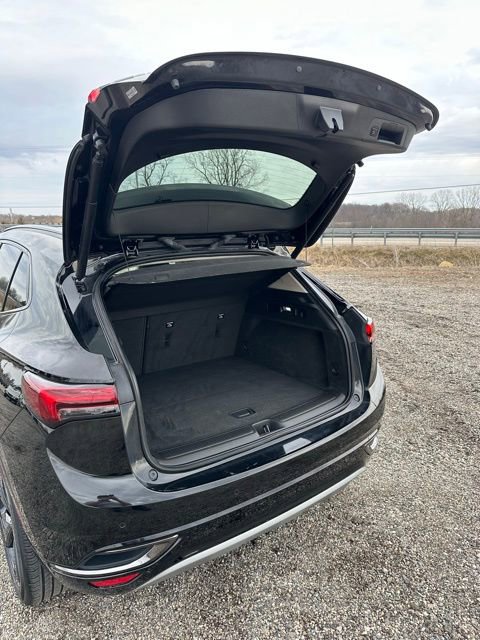 Used 2023 Buick Envision Essence w/ Sport Touring Package image 13