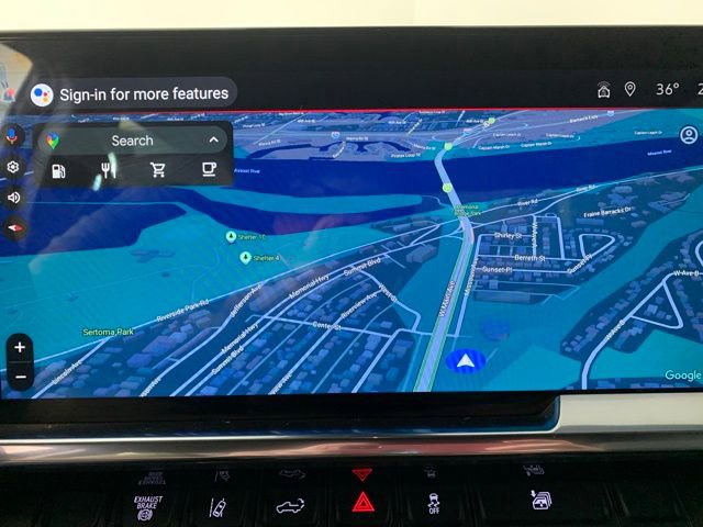 Used 2025 GMC Sierra 2500 SLT w/ SLT Convenience Package image 8