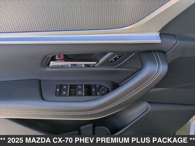 New 2025 MAZDA CX-70 Plug-In Hybrid w/ Premium Plus image 6