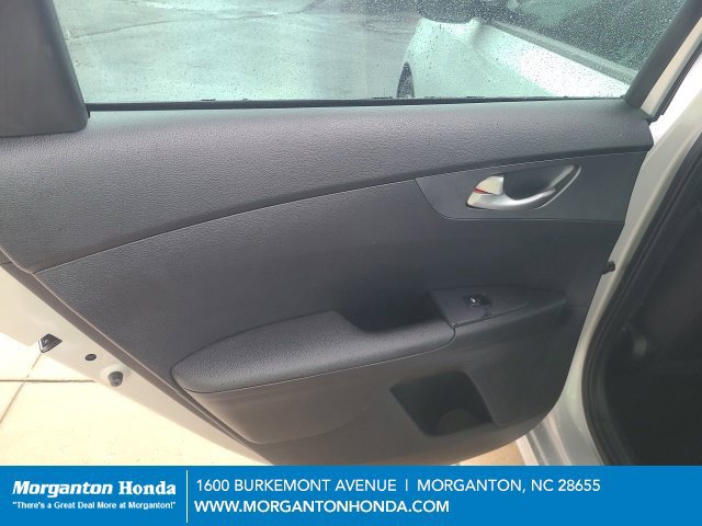 Used 2020 Kia Forte LXS FWD image 14