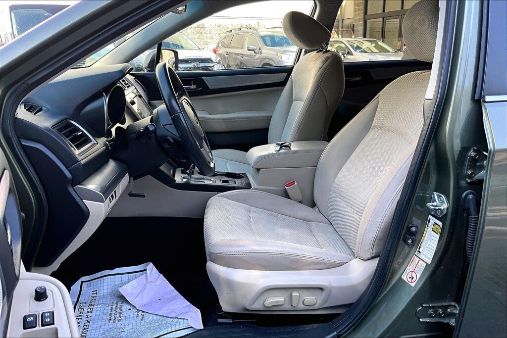Used 2016 Subaru Outback 2.5i Premium w/ Protection Package #1 AWD/4WD image 14