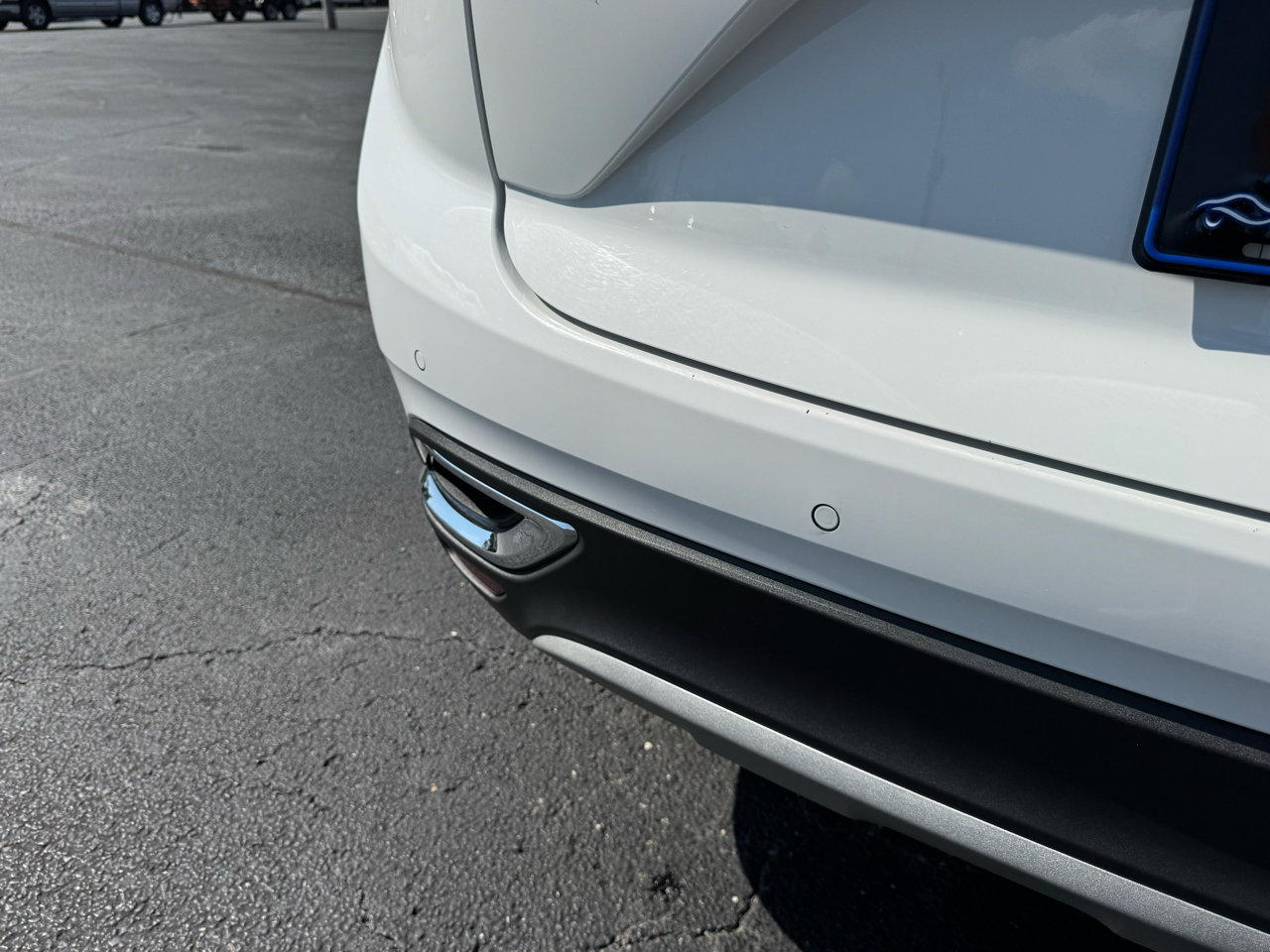 Used 2023 Buick Envision Preferred image 9