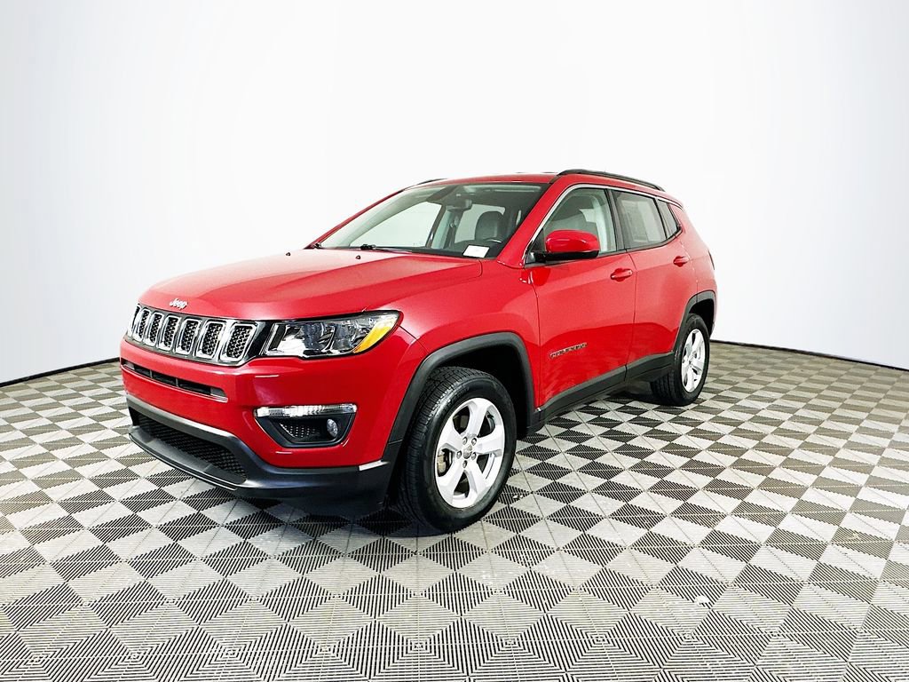 Used 2019 Jeep Compass Latitude w/ Cold Weather Group image 5