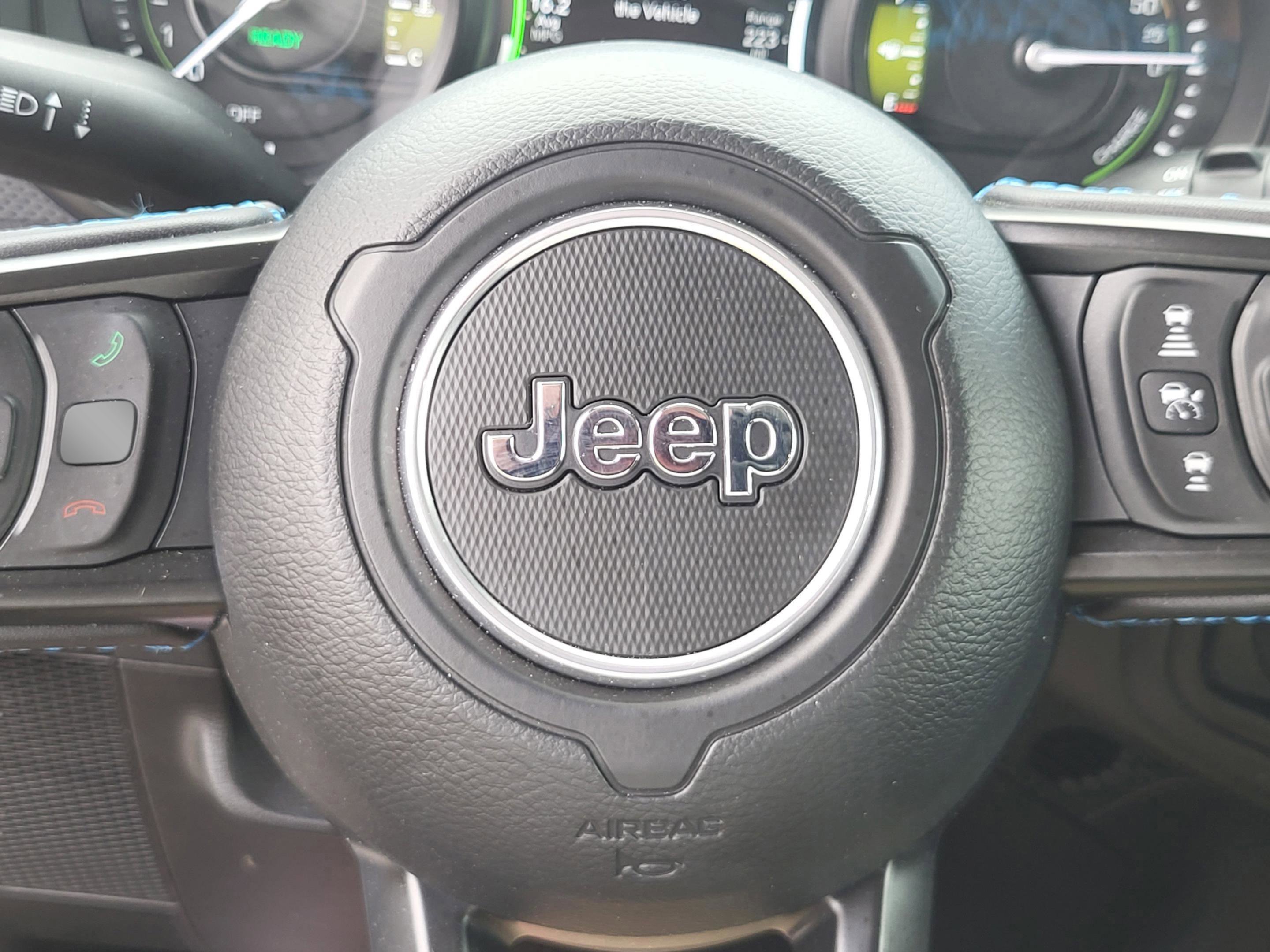 Used 2025 Jeep Wrangler Unlimited Rubicon 4xe w/ Convenience Group image 91