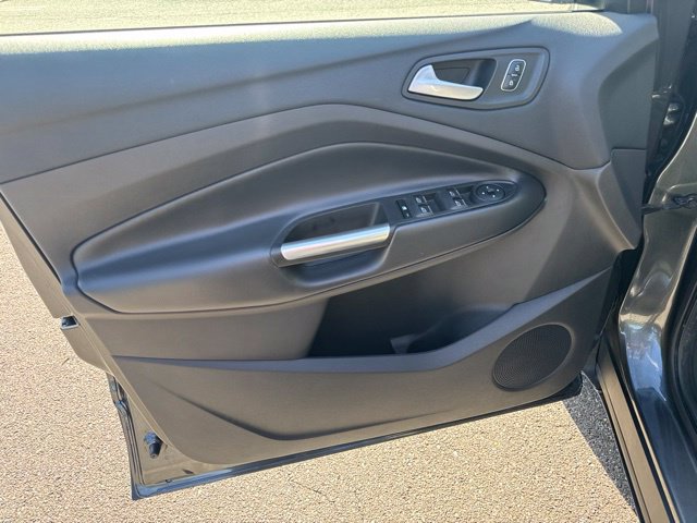 Used 2017 Ford Escape SE w/ SE Leather Comfort Package AWD/4WD image 21
