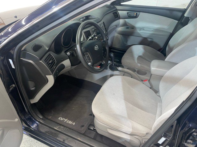Used 2010 Kia Optima LX image 10