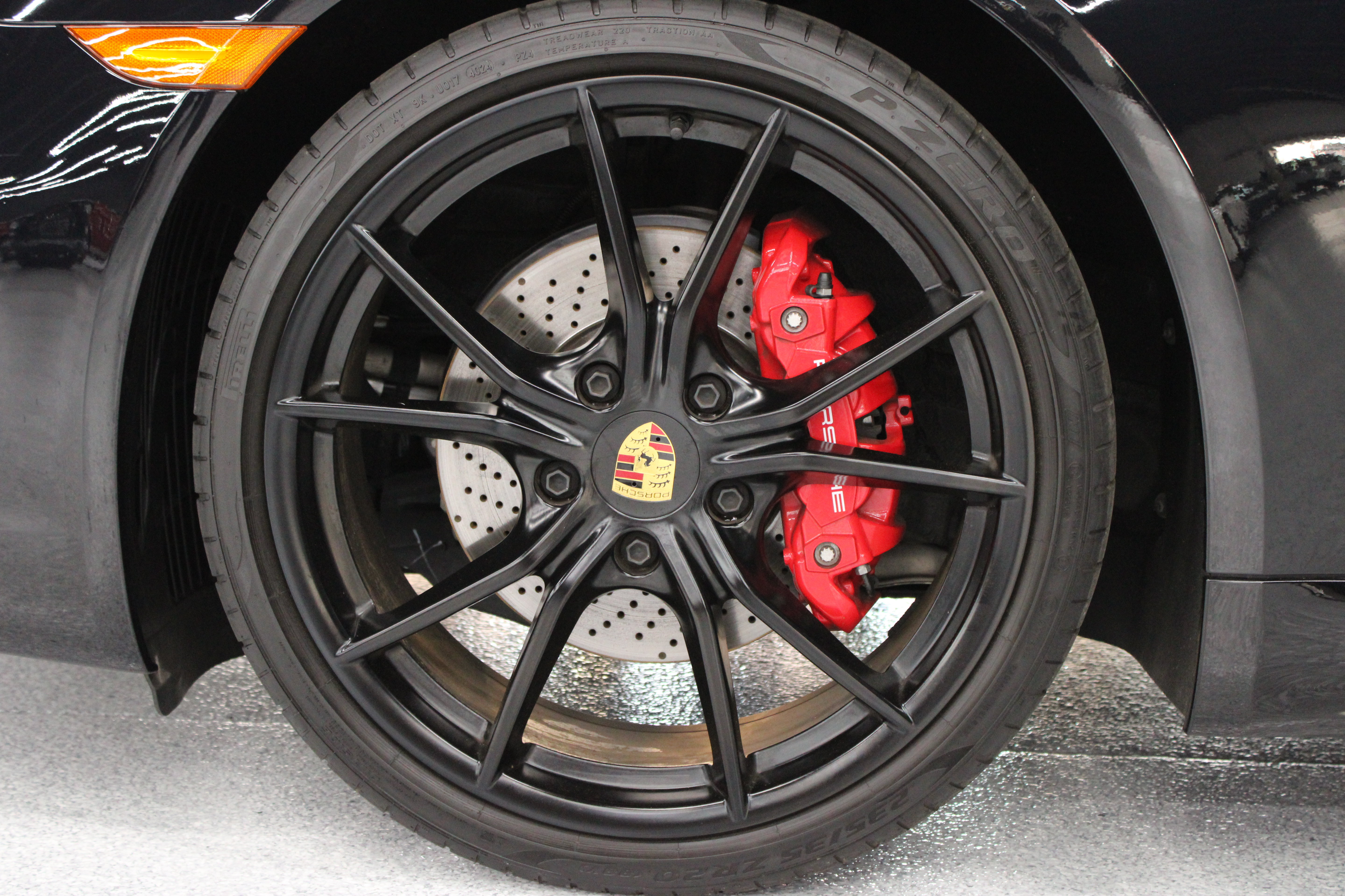 Used 2025 Porsche 718 Cayman S w/ Sportdesign Package RWD image 41