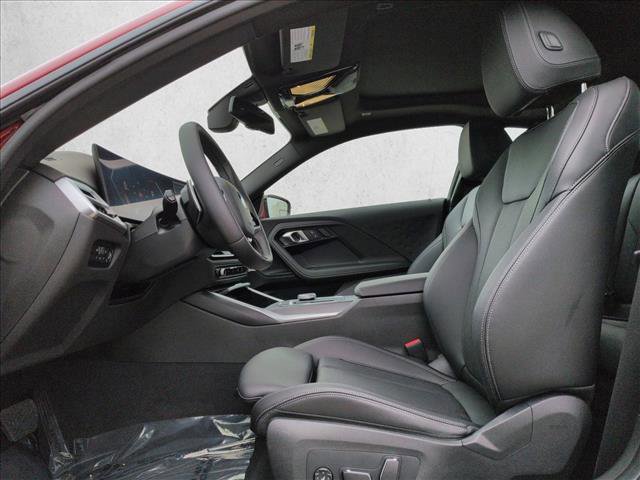 Used 2025 BMW 230i Coupe w/ Premium Package image 17