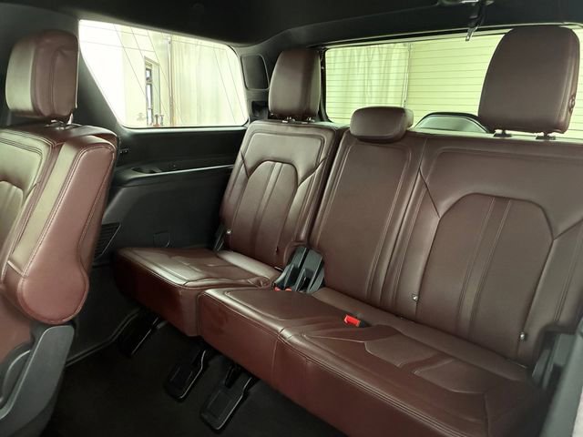 Used 2024 Ford Expedition Limited image 18