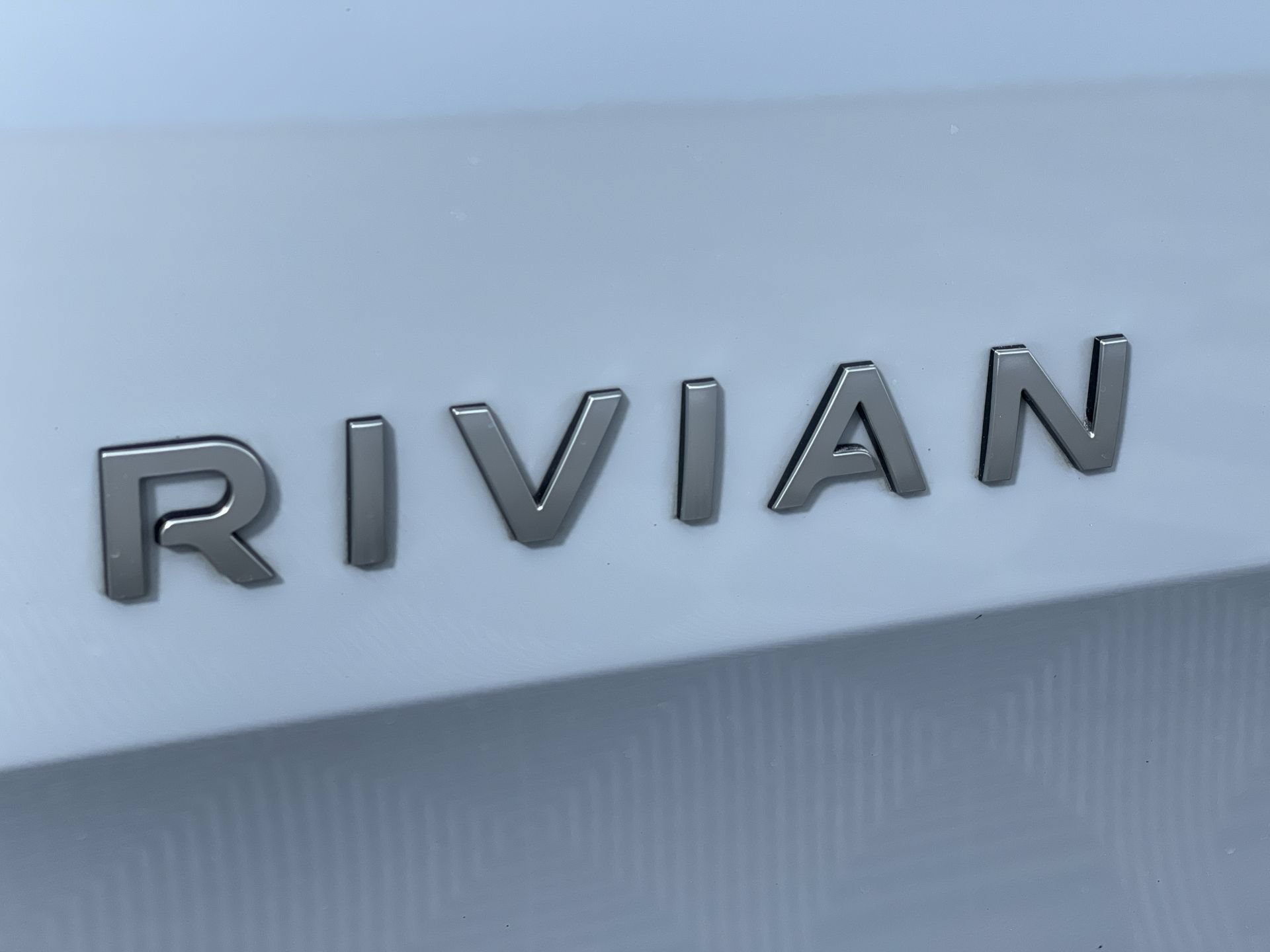 Used 2025 Rivian R1T Adventure Dual AWD/4WD image 23