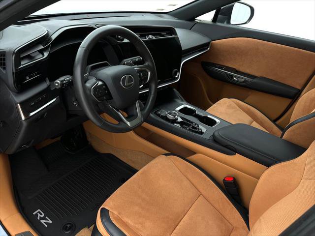Certified 2023 Lexus RZ 450e Premium w/ Accessory Package (2T) AWD/4WD image 16