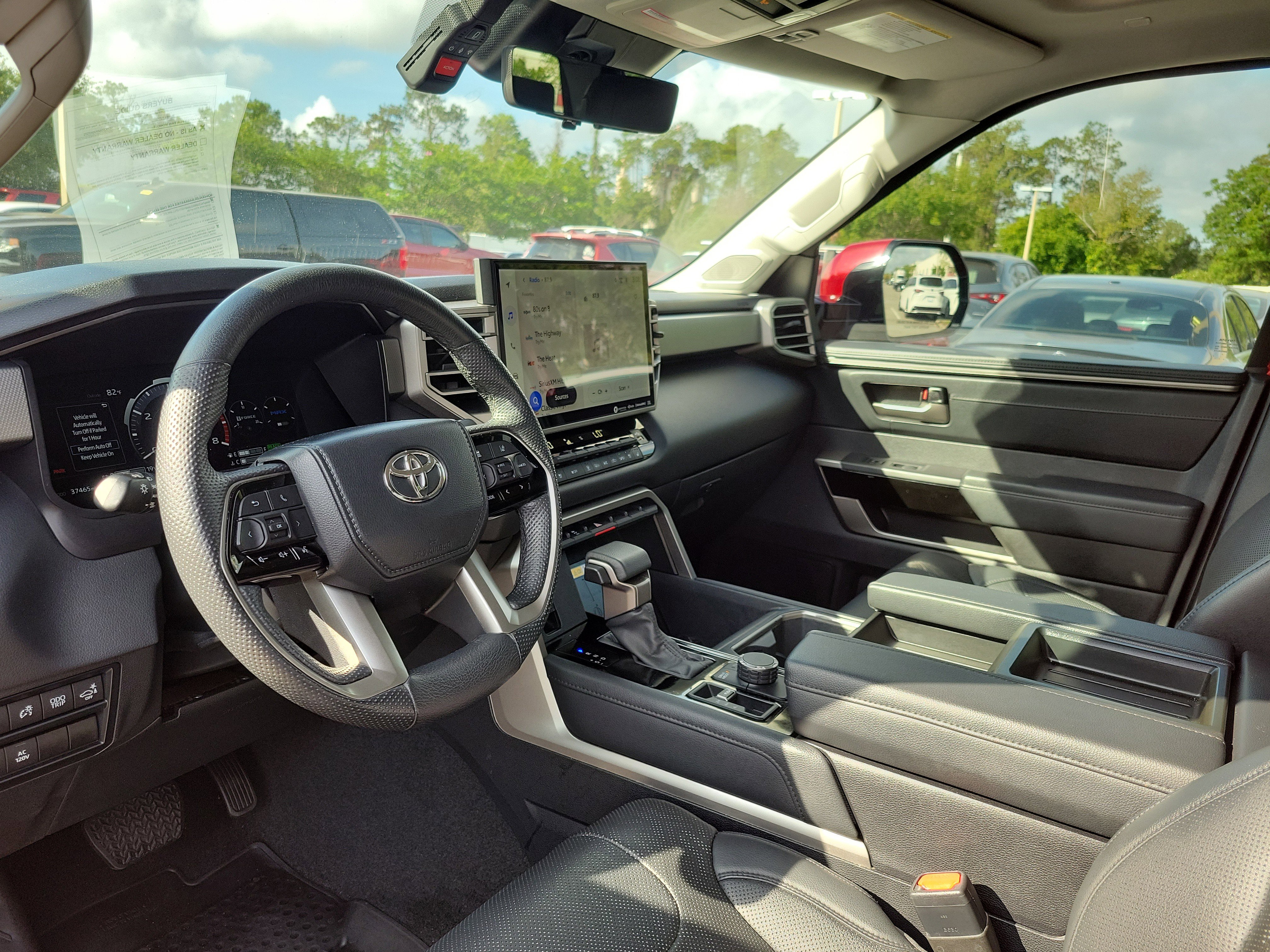 Used 2024 Toyota Tundra Limited AWD/4WD image 12