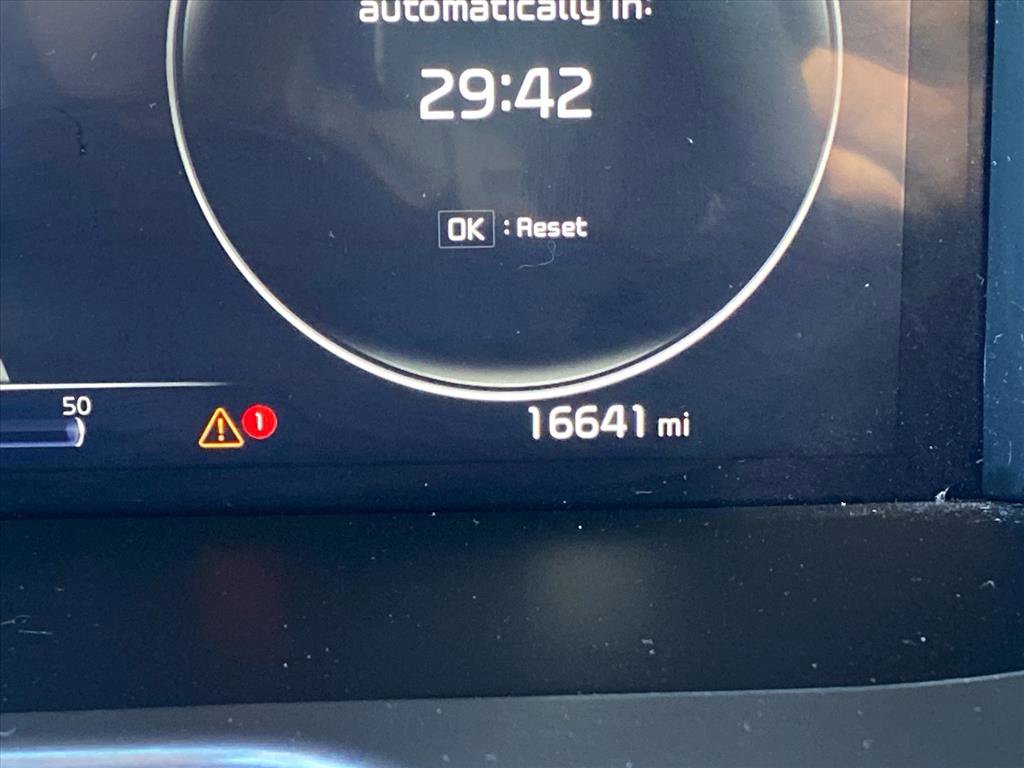 Certified 2023 Kia Sorento SX AWD/4WD image 22