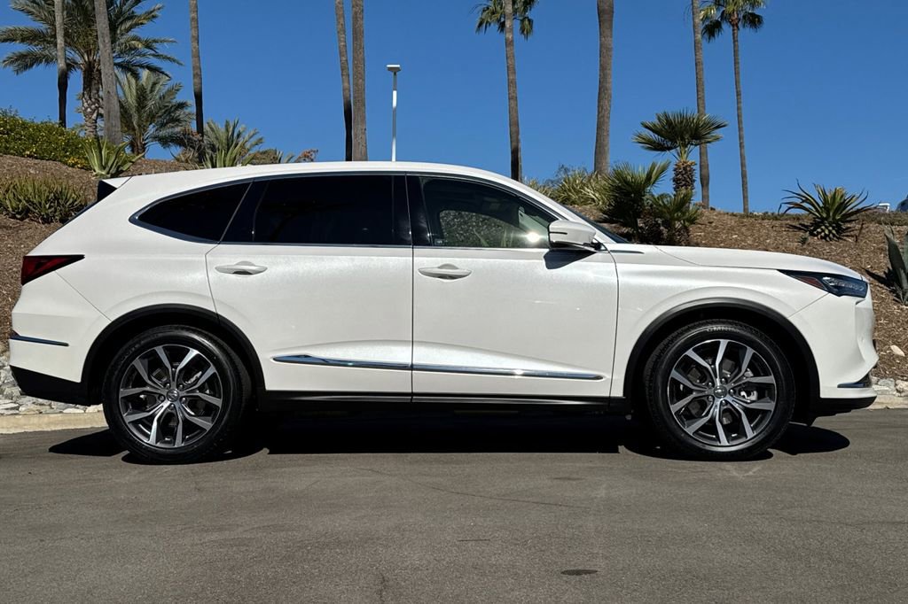 Certified 2023 Acura MDX FWD w/ Technology Package image 6
