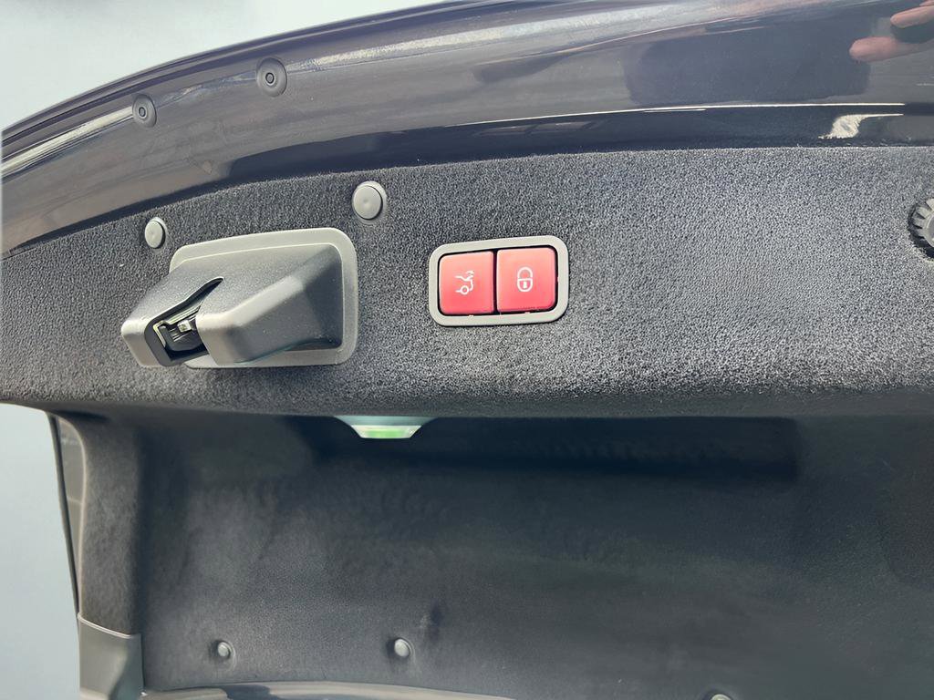 Used 2015 Mercedes-Benz S 550 4MATIC Sedan image 24