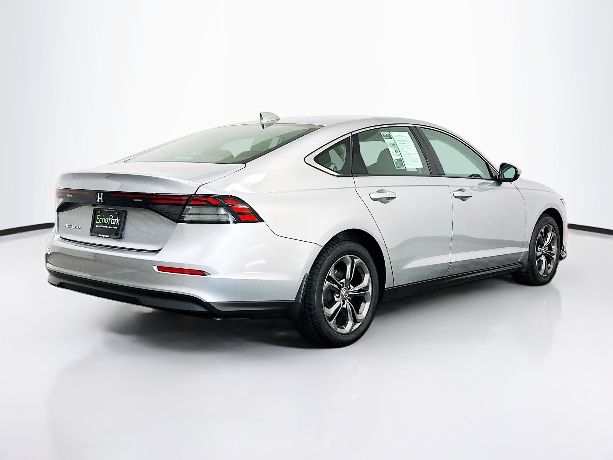 Used 2023 Honda Accord EX image 9
