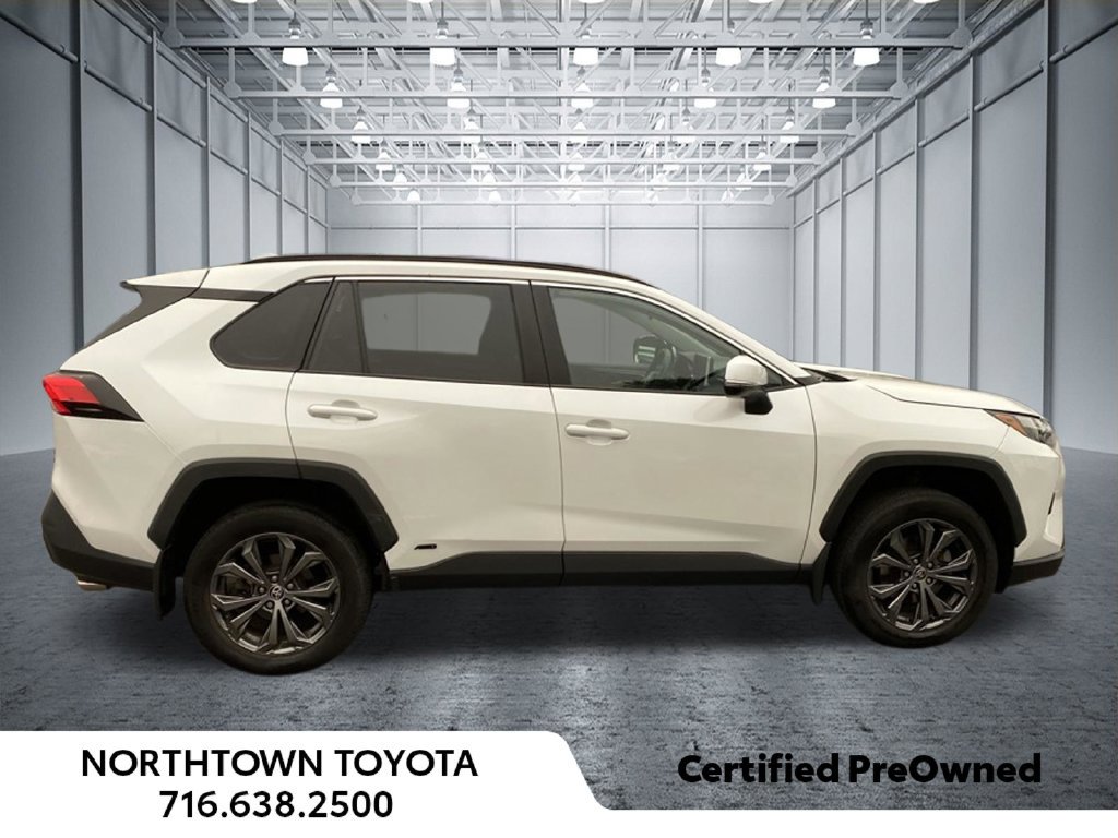 Used 2023 Toyota RAV4 XLE Premium AWD/4WD image 11