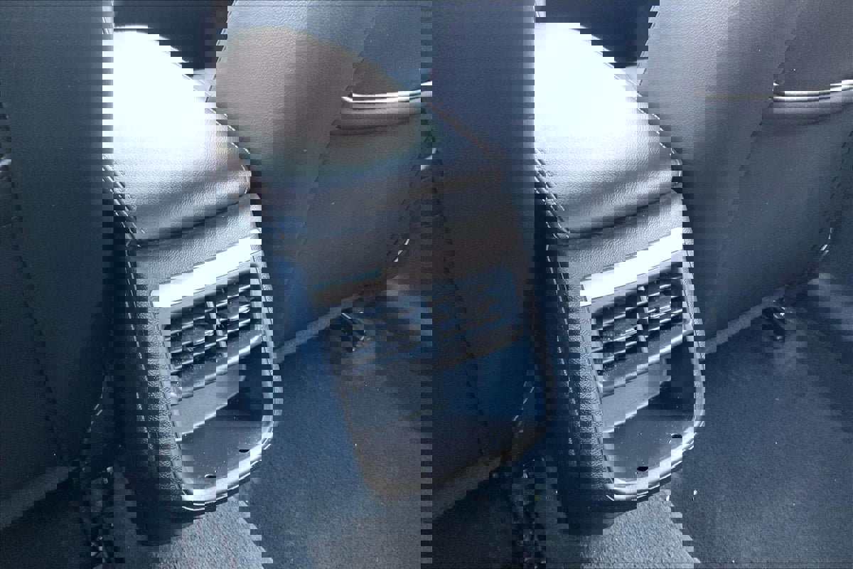 Used 2020 Chevrolet Impala LT image 32