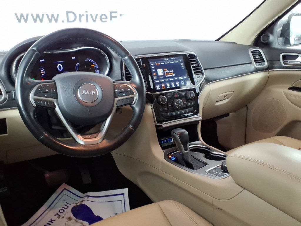 Used 2020 Jeep Grand Cherokee Limited AWD/4WD image 10
