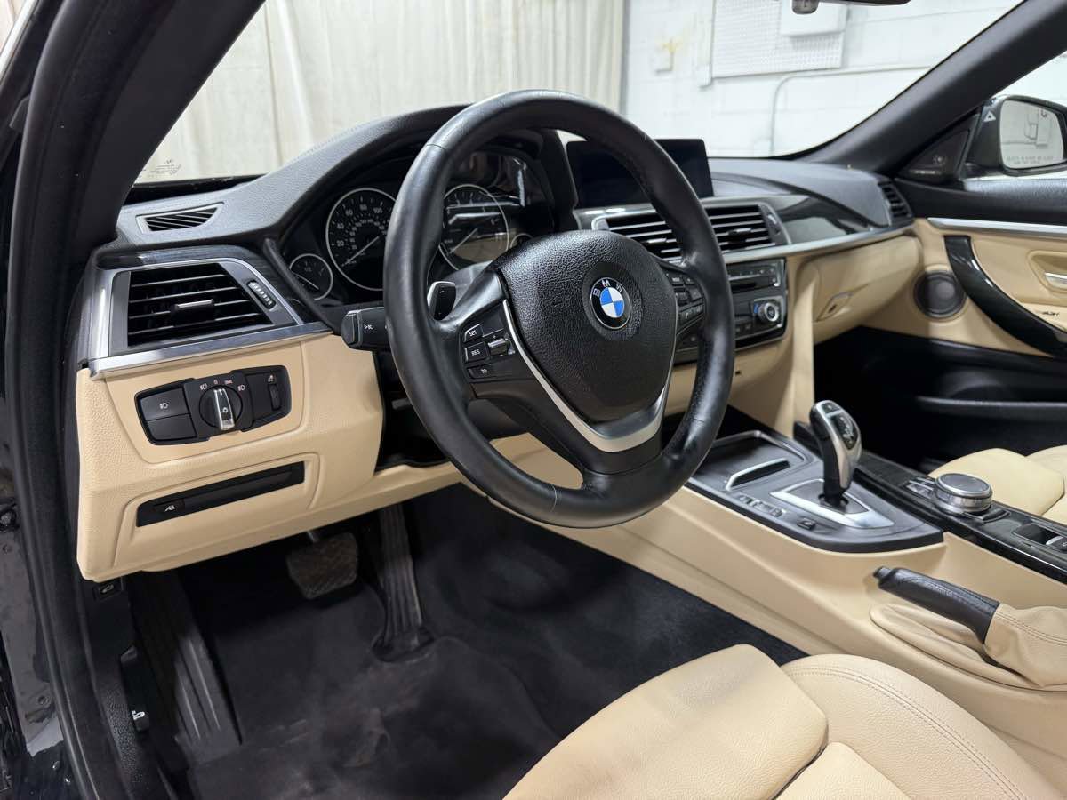 Used 2019 BMW 430i xDrive Convertible w/ Convenience Package AWD/4WD image 13