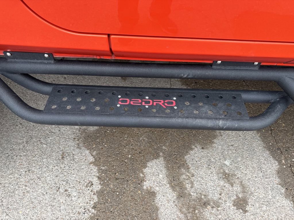 Used 2015 Jeep Wrangler Unlimited Sahara w/ Max Tow Package image 9