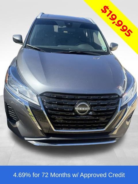 Used 2023 Nissan Kicks SV