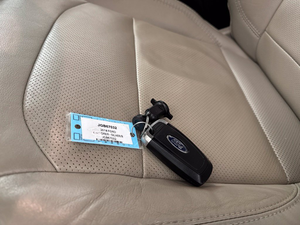 Used 2018 Ford Explorer Limited AWD/4WD image 53