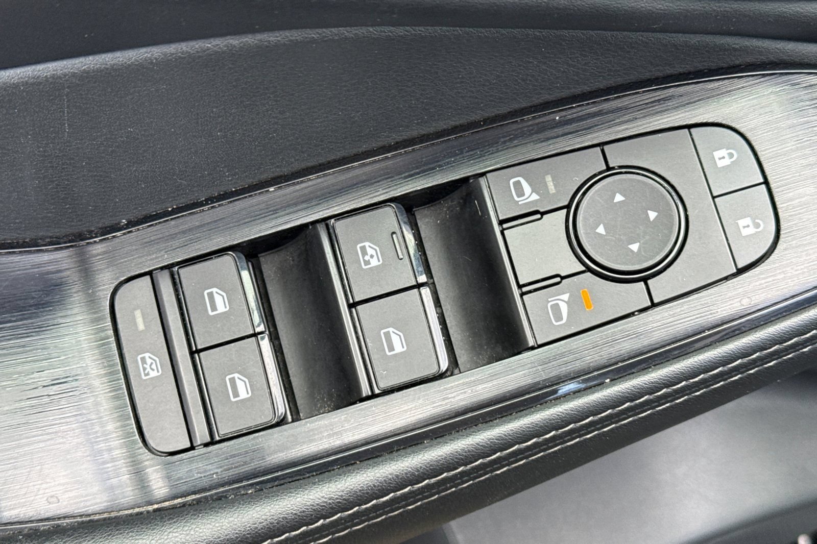 Certified 2024 Nissan Rogue SV AWD/4WD image 14