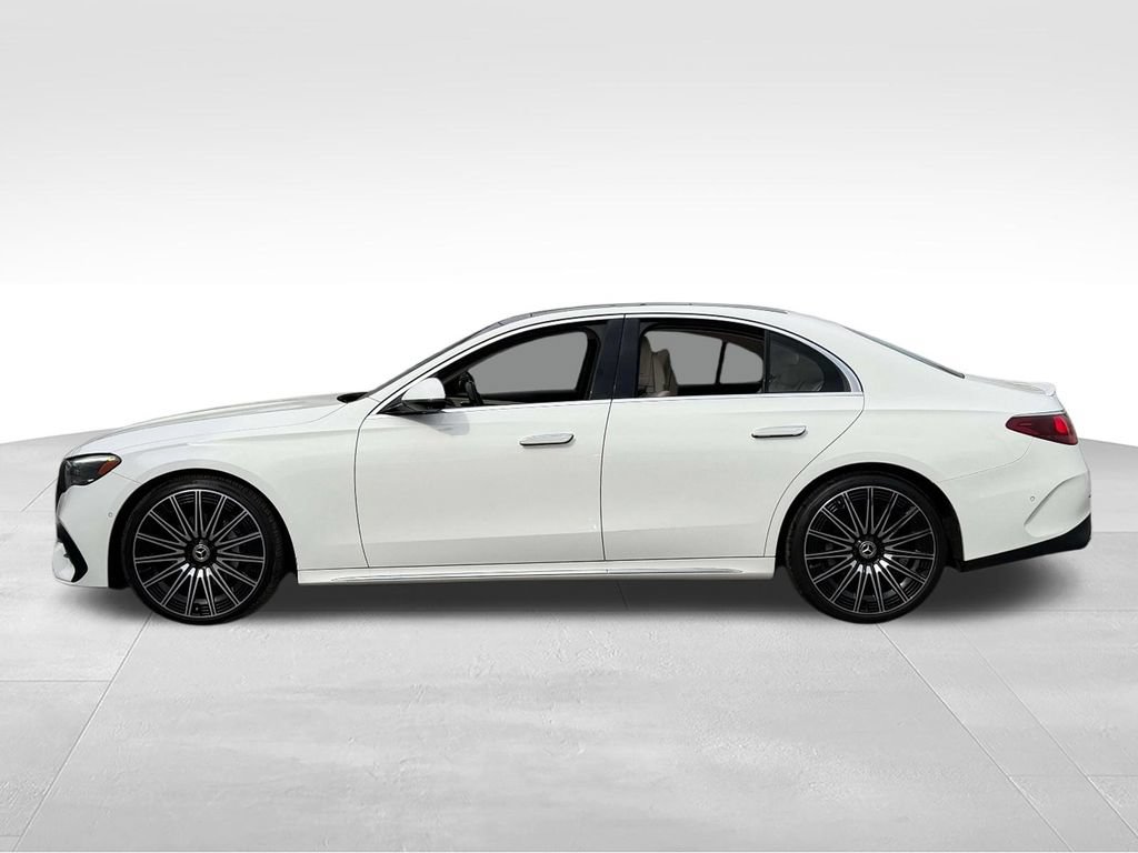 Used 2025 Mercedes-Benz E 350 4MATIC Sedan w/ Winter Package image 5
