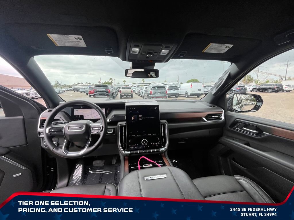 Used 2025 GMC Yukon Denali AWD/4WD image 32