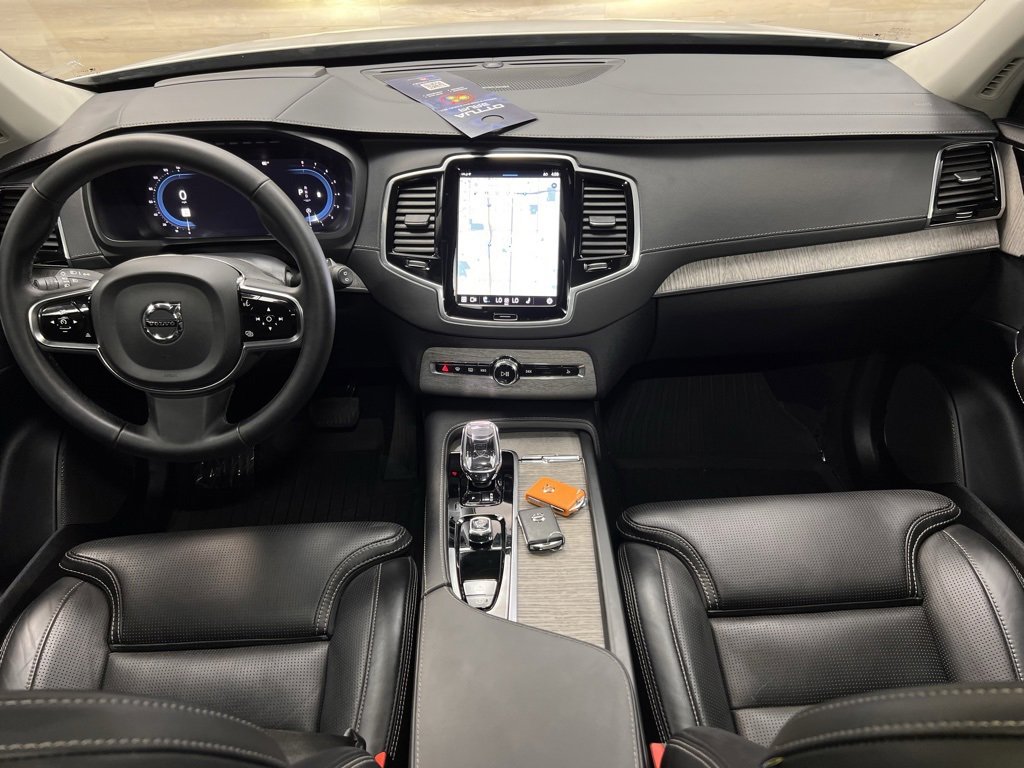 Used 2024 Volvo XC90 B6 Ultimate w/ Protection Package Premier image 2