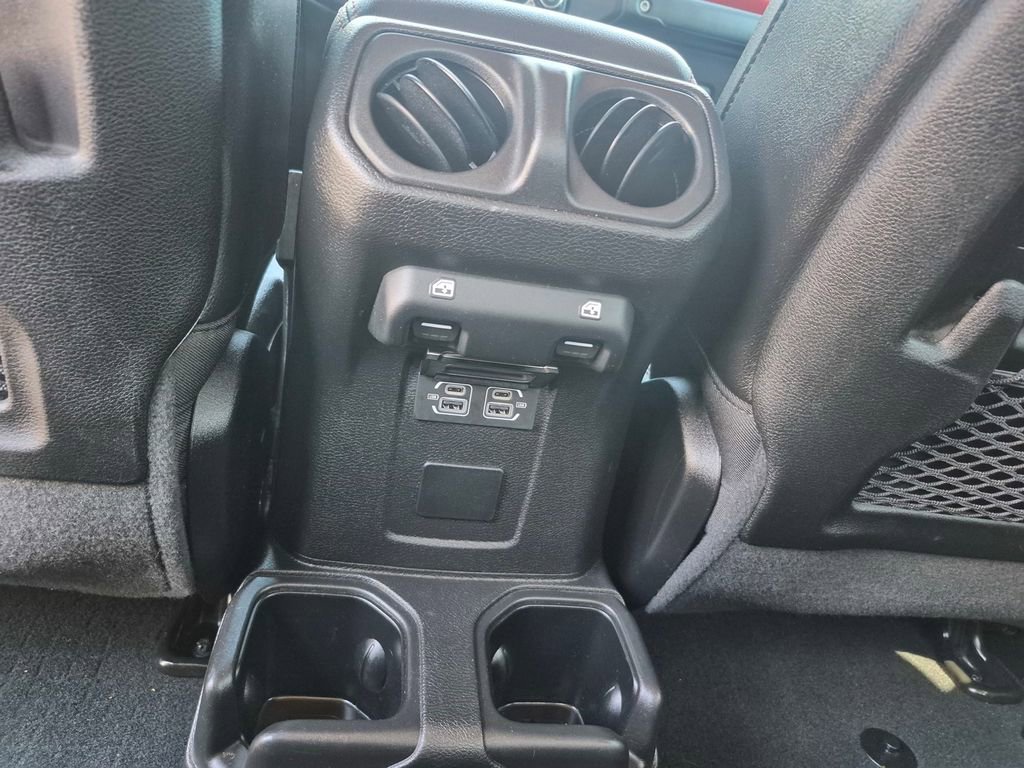 Used 2022 Jeep Gladiator Rubicon w/ LED Lighting Group AWD/4WD image 23