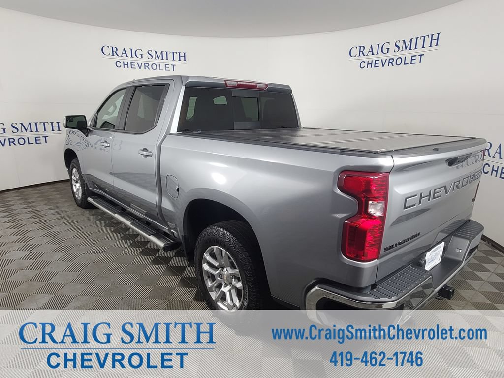 Used 2024 Chevrolet Silverado 1500 LT w/ Convenience Package II AWD/4WD image 3