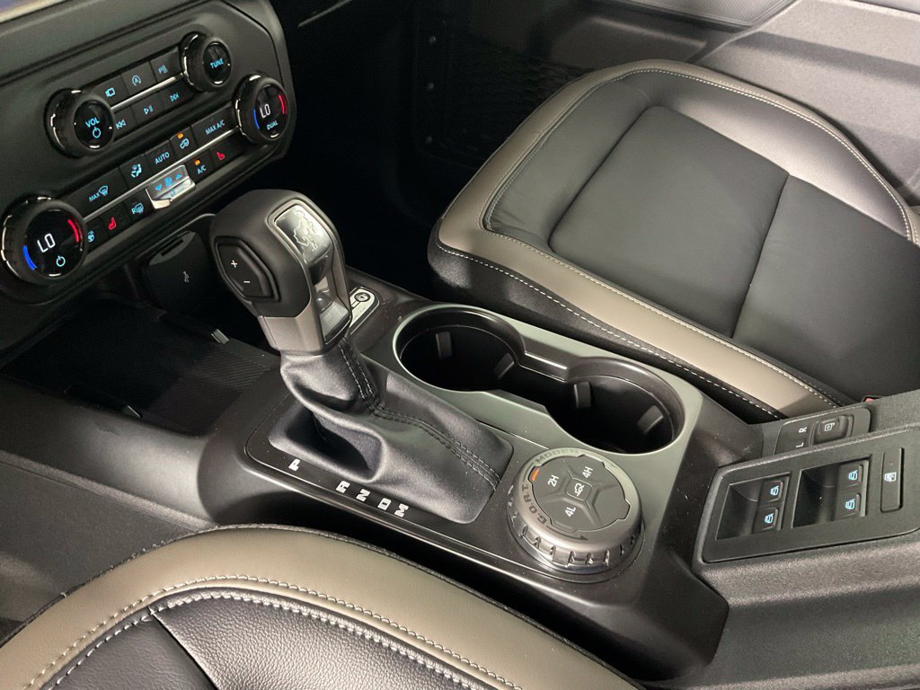 New 2026 Ford Bronco Outer Banks AWD/4WD image 19