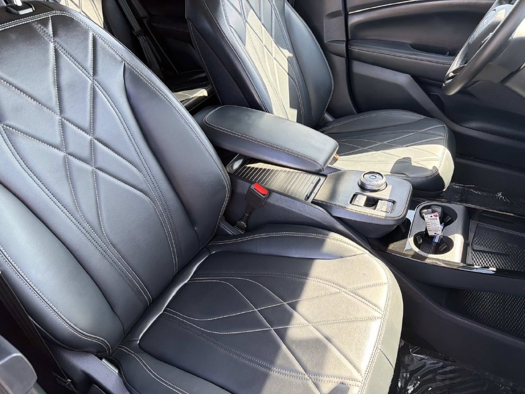 Certified 2024 Ford Mustang Mach-E Select RWD image 25