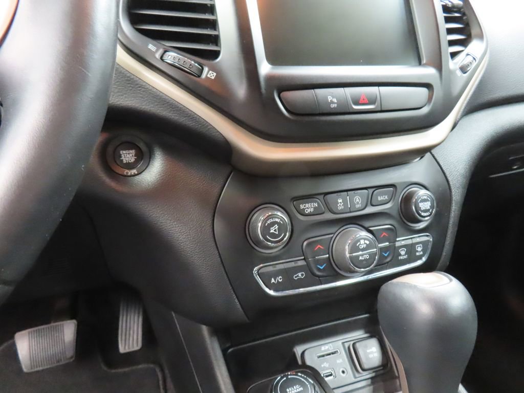 Used 2018 Jeep Cherokee Limited w/ High Altitude Package image 52