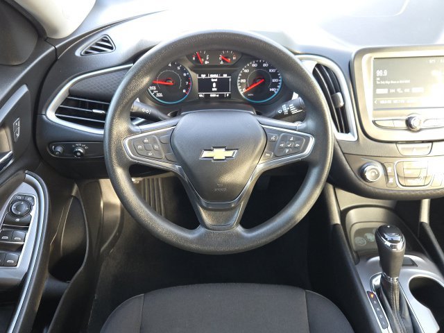 Used 2017 Chevrolet Malibu LS FWD image 2