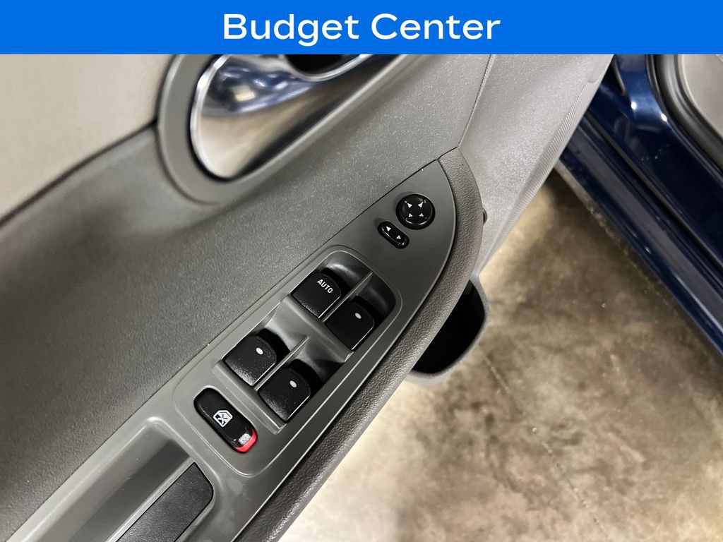 Used 2011 Chevrolet Malibu LS FWD image 16