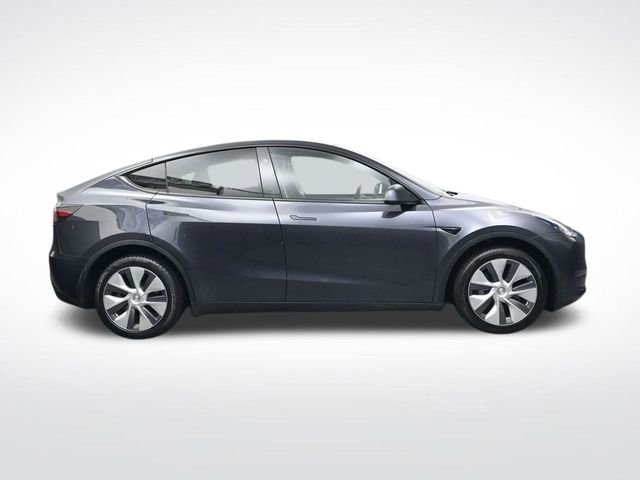 Used 2024 Tesla Model Y Long Range image 3