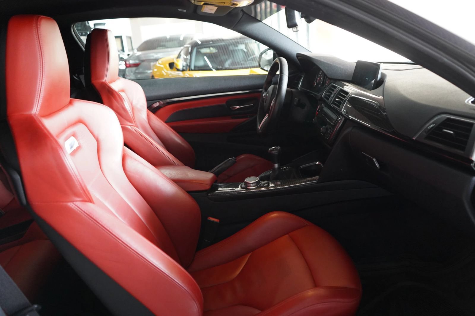 Used 2017 BMW M4 Coupe RWD image 15