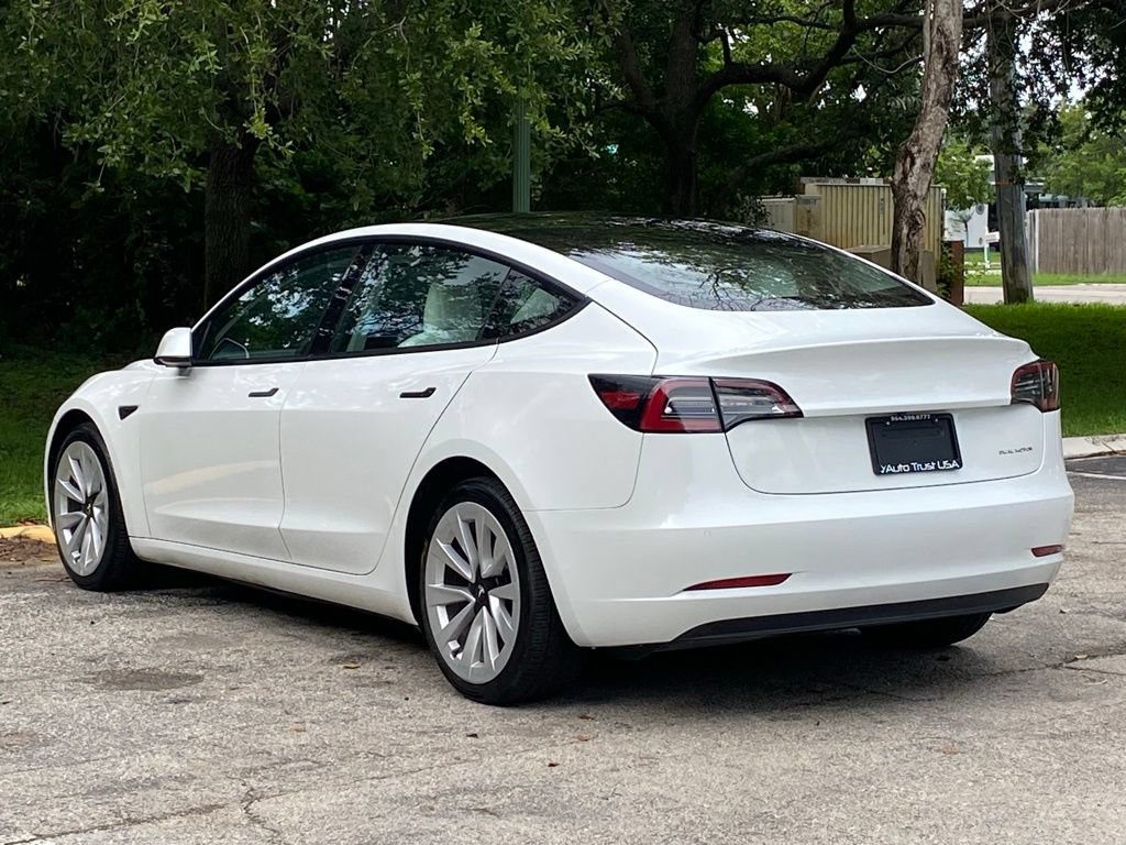 Used 2022 Tesla Model 3 Long Range AWD/4WD image 7